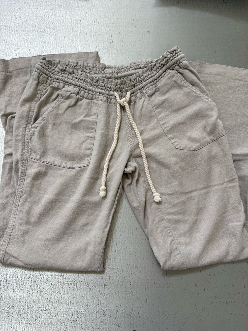 Roxy Drawstring Linen pants in Light Taupe